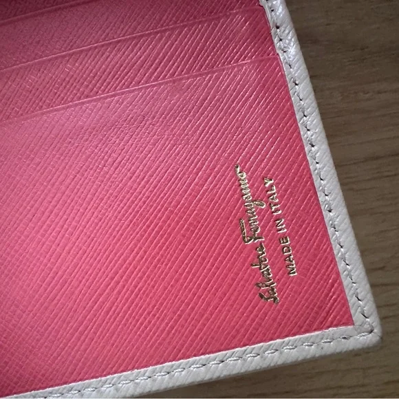 Ferregamo short wallet - Picture 11 of 11